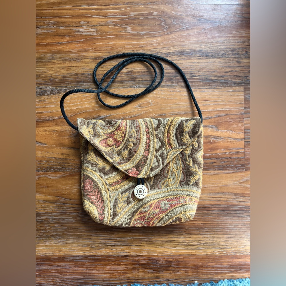 Vintage Buttonwood Tapestry Crossbody Bag with Paisley Design - Aprox. 9”W x 7”H